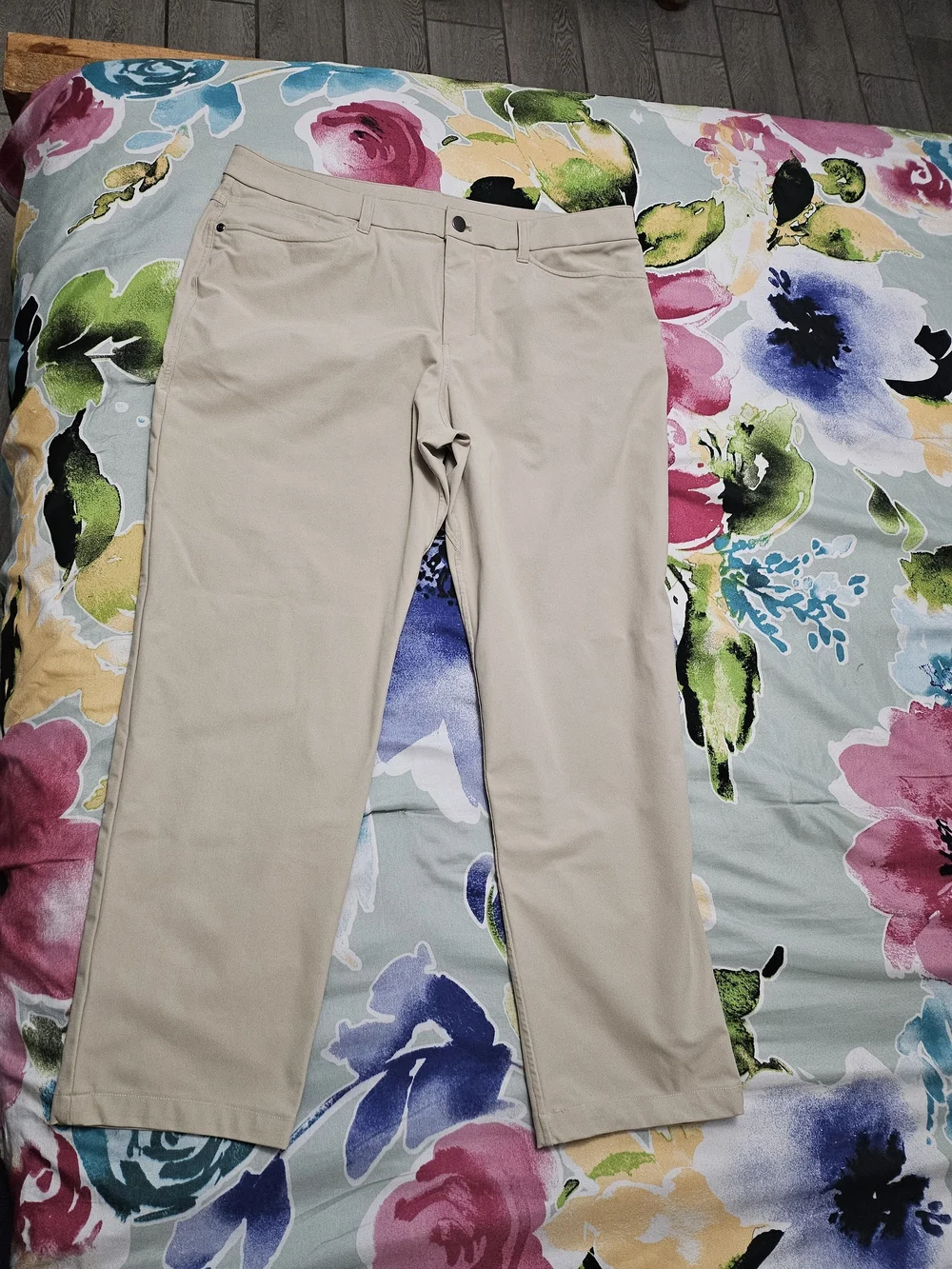 lululemon athletica Men's Khaki Straight-Leg Pants - Light Beige